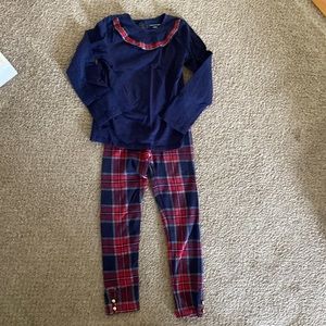 Girl’s Christmas outfit